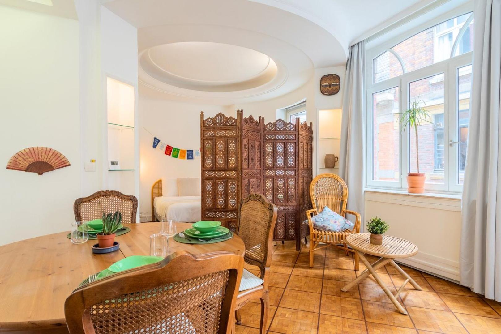 Center Apartment With Lots Of Charm Lille Bagian luar foto